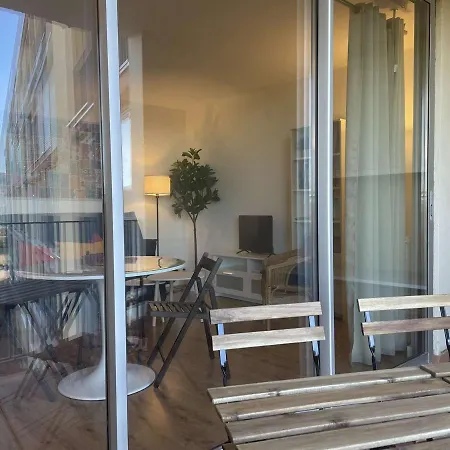 Renove Avec Clim, Parking Et Terrasse A 500m Du Port - Fr-1-225c-113