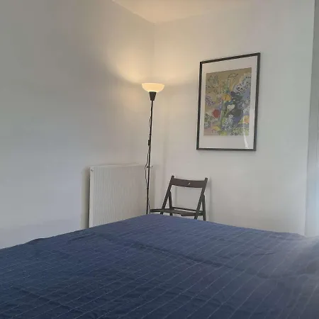 Apartment Renove Avec Clim, Parking Et Terrasse A 500m Du Port - Fr-1-225c-113 *